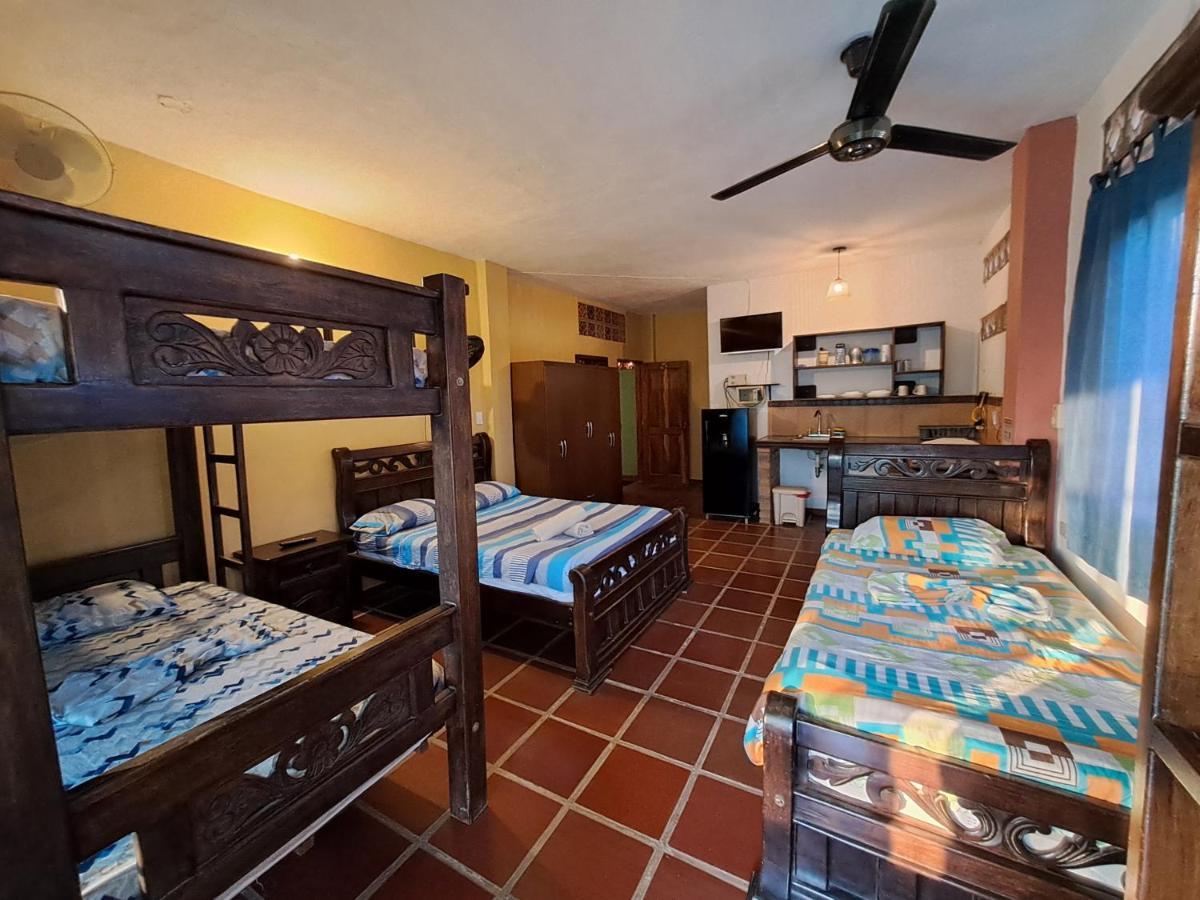 Hostal La Casa De Felipe Taganga Extérieur photo